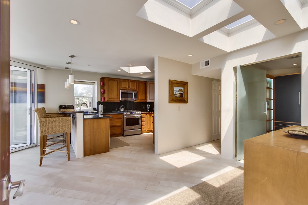 Virtual tour photo 20 of 81 for 3399 Ocean Front Walk