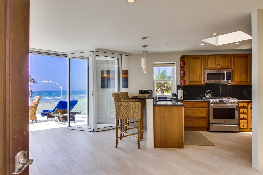 Virtual tour photo 21 of 81 for 3399 Ocean Front Walk