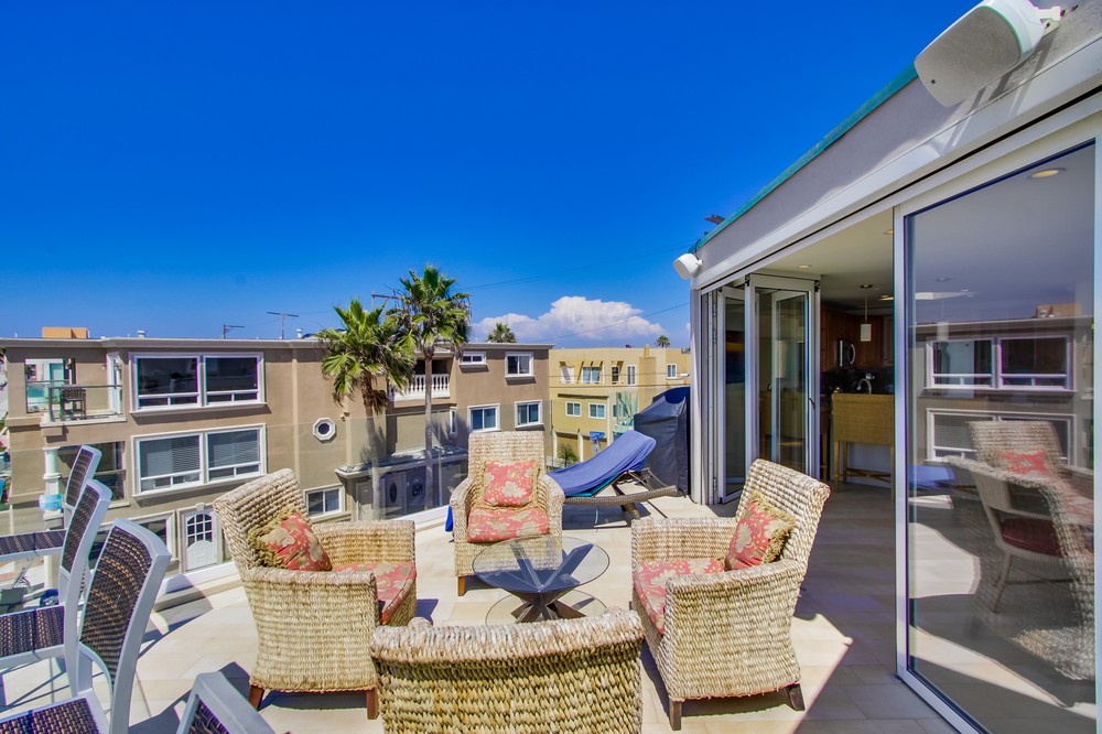 Virtual tour photo 38 of 81 for 3399 Ocean Front Walk