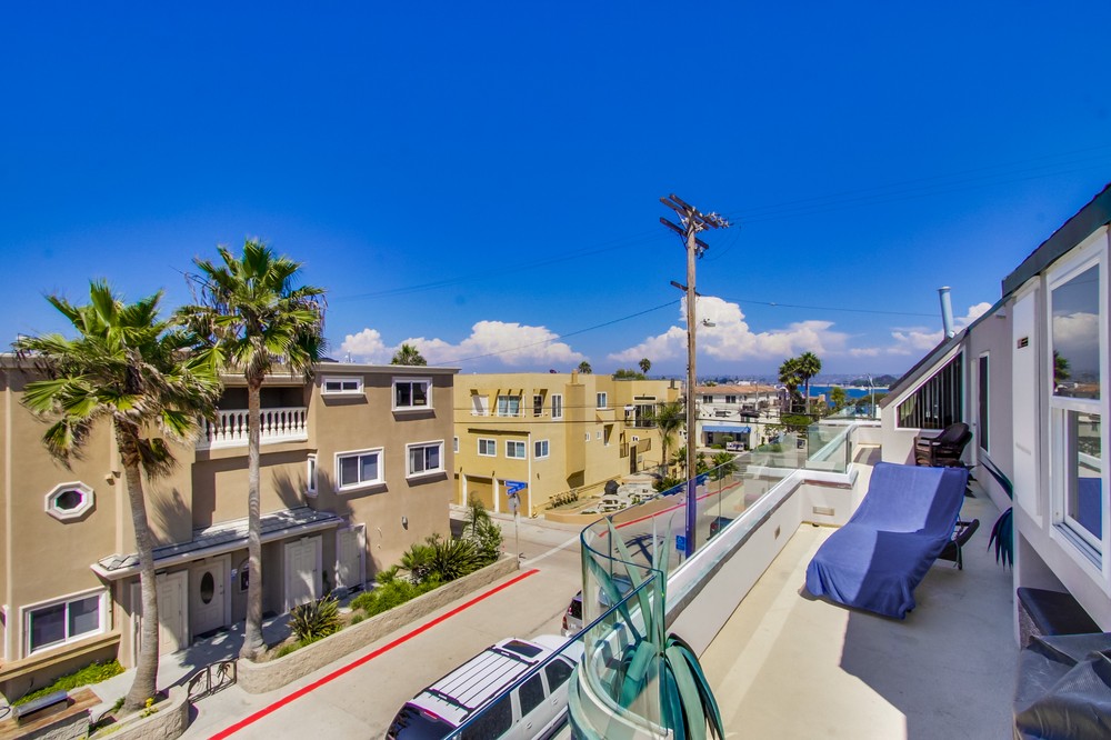 Virtual tour photo 40 of 81 for 3399 Ocean Front Walk