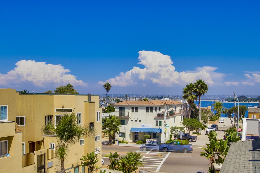 Virtual tour photo 41 of 81 for 3399 Ocean Front Walk