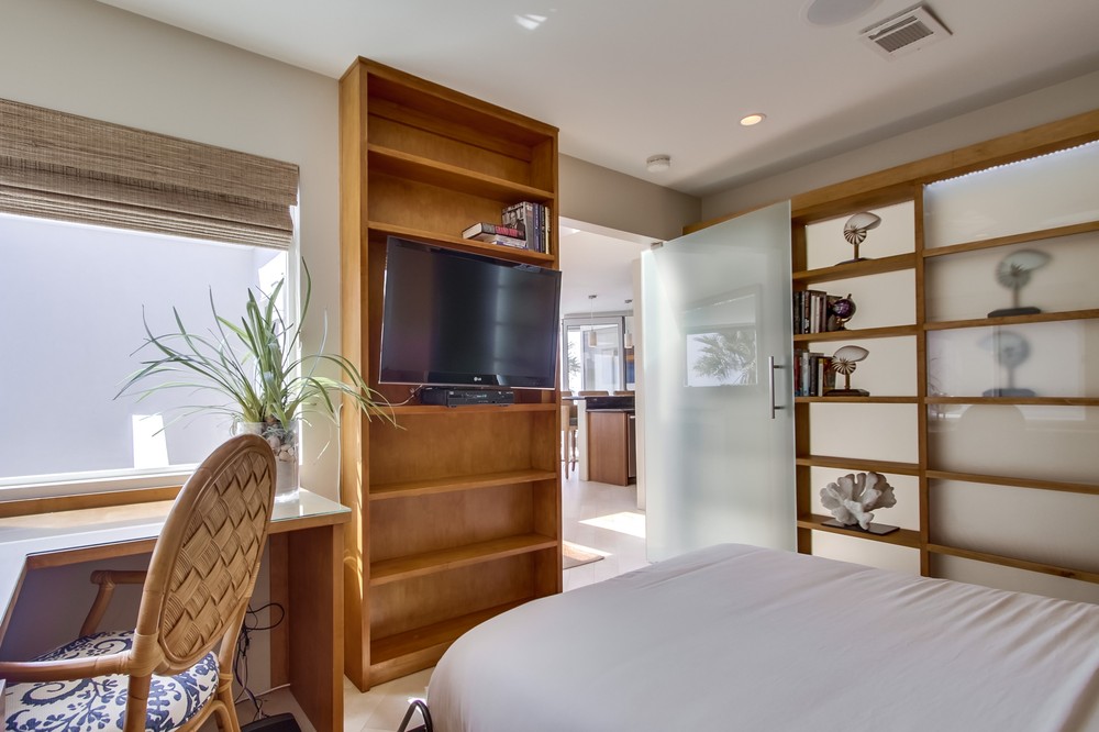 Virtual tour photo 61 of 81 for 3399 Ocean Front Walk