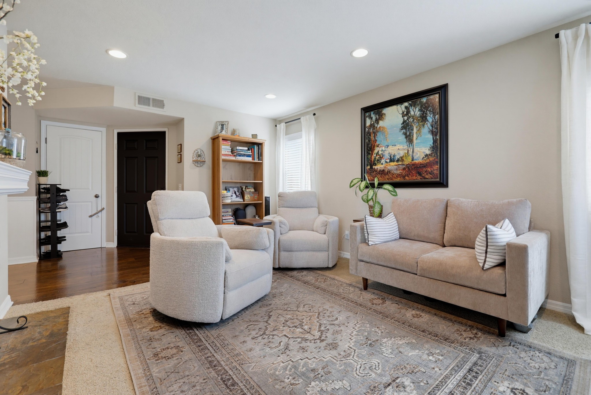 Virtual tour photo 16 of 71 for 34 Corniche Dr