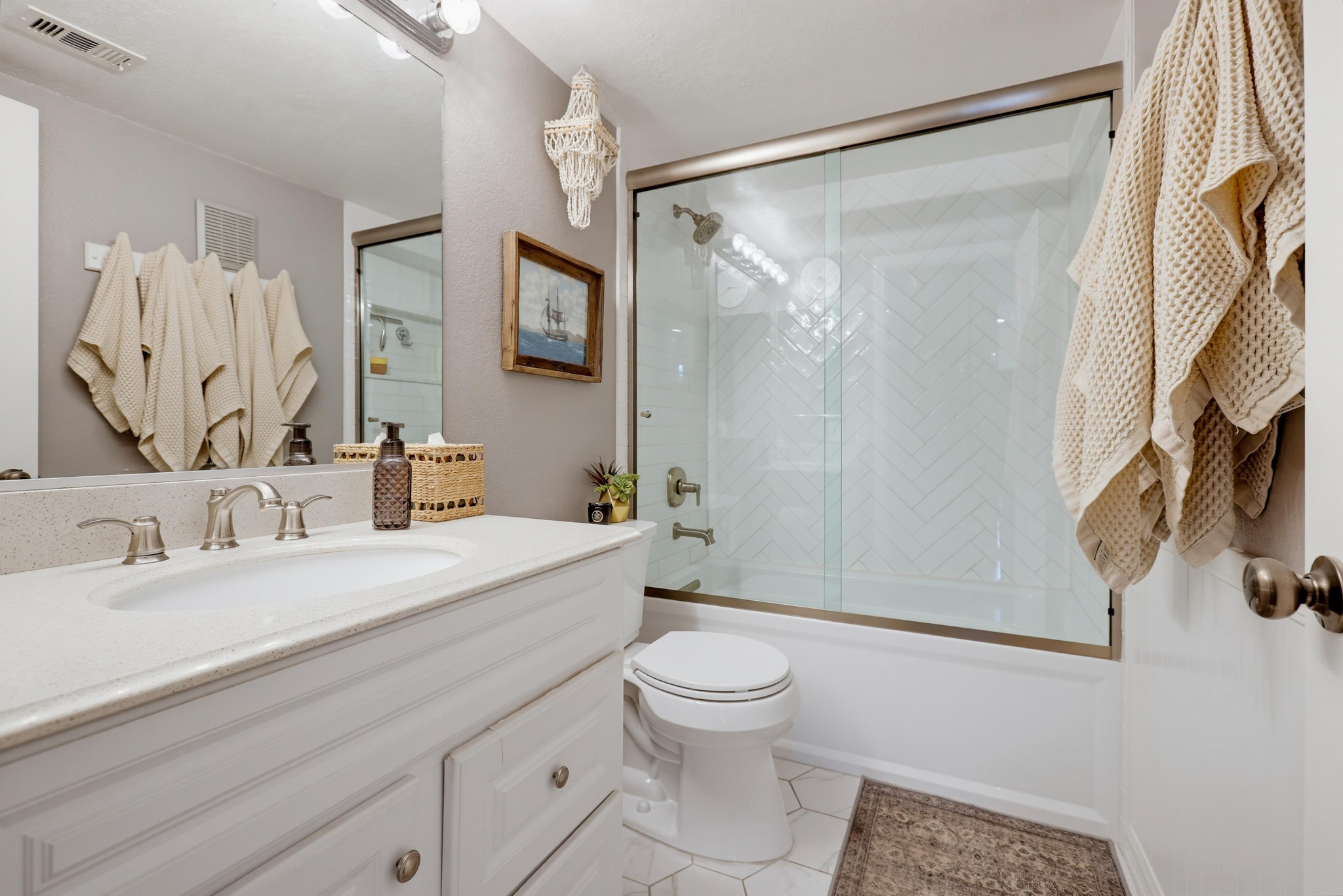 Virtual tour photo 39 of 71 for 34 Corniche Dr