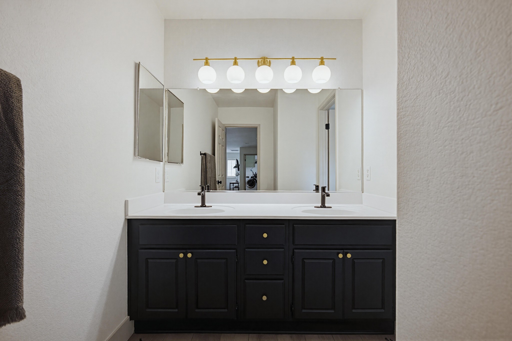 Virtual tour photo 40 of 75 for 34027 Abbey Rd