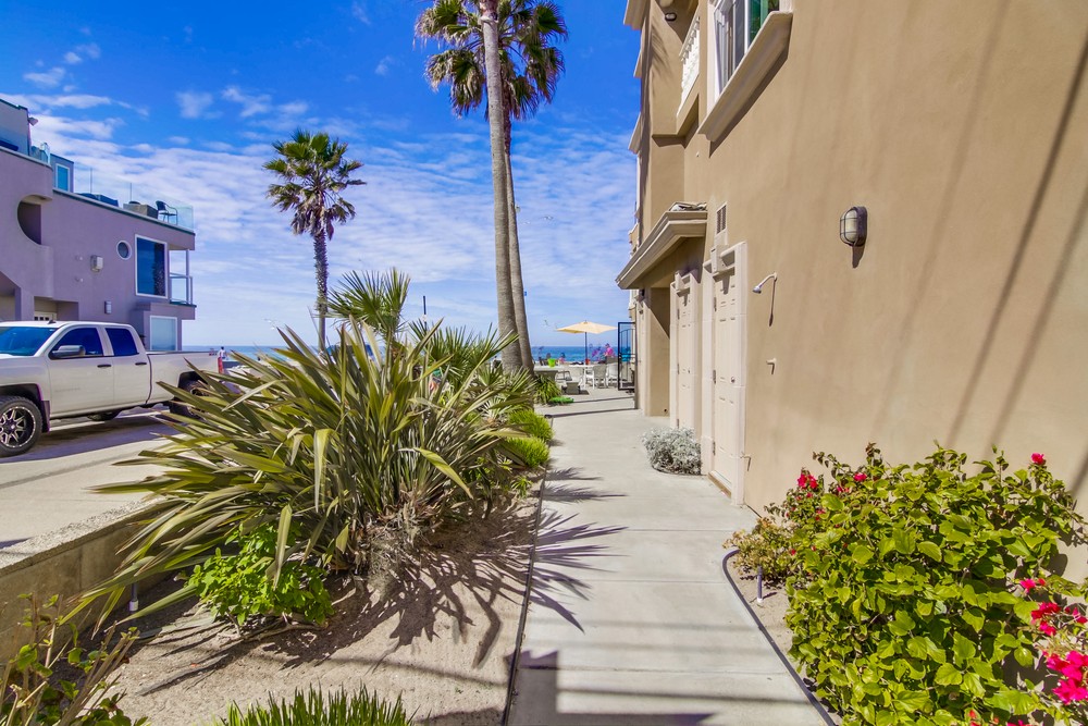 Virtual tour photo 5 of 102 for 3405 Ocean Front Walk