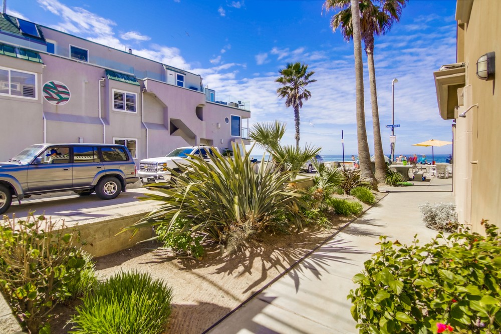 Virtual tour photo 6 of 102 for 3405 Ocean Front Walk