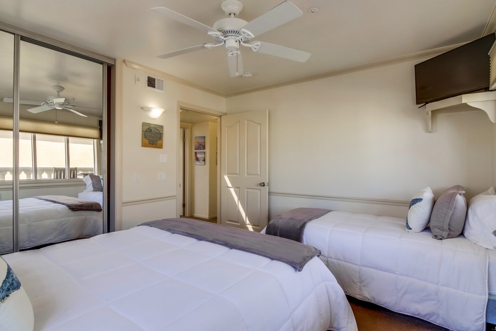 Virtual tour photo 55 of 102 for 3405 Ocean Front Walk