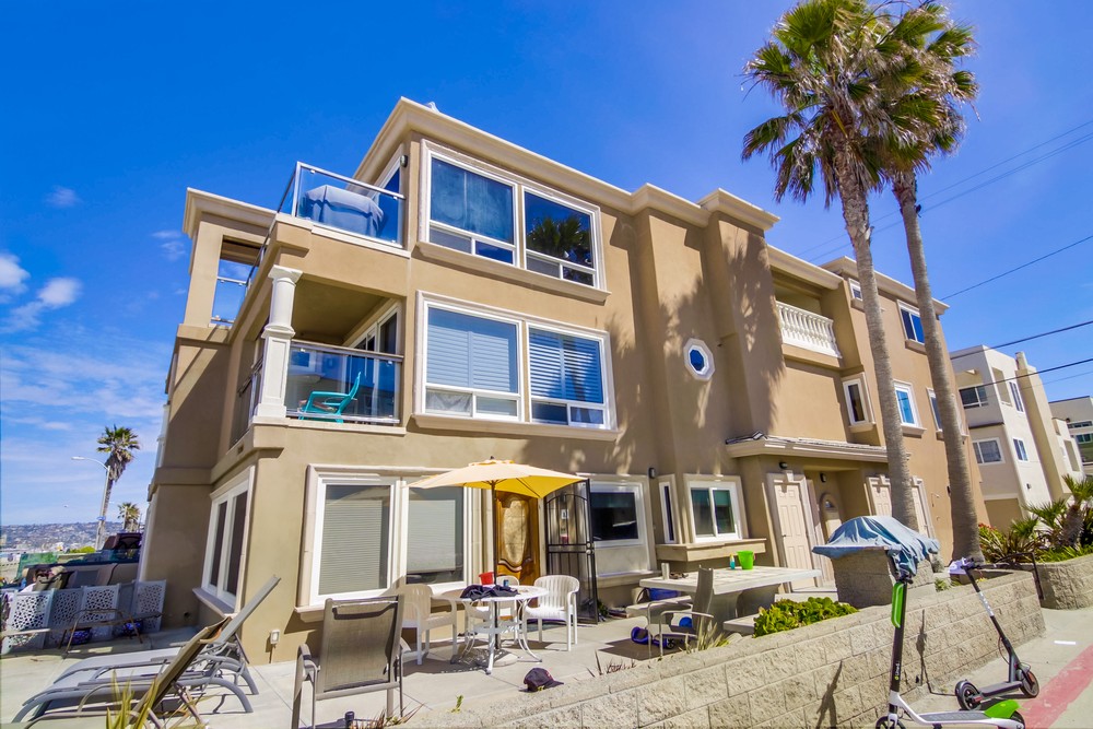 Virtual tour photo 66 of 102 for 3405 Ocean Front Walk