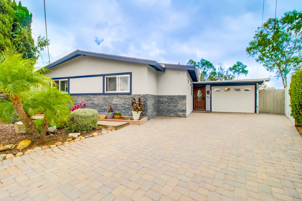 Virtual tour photo 4 of 50 for 3409 Mt Armour Ct