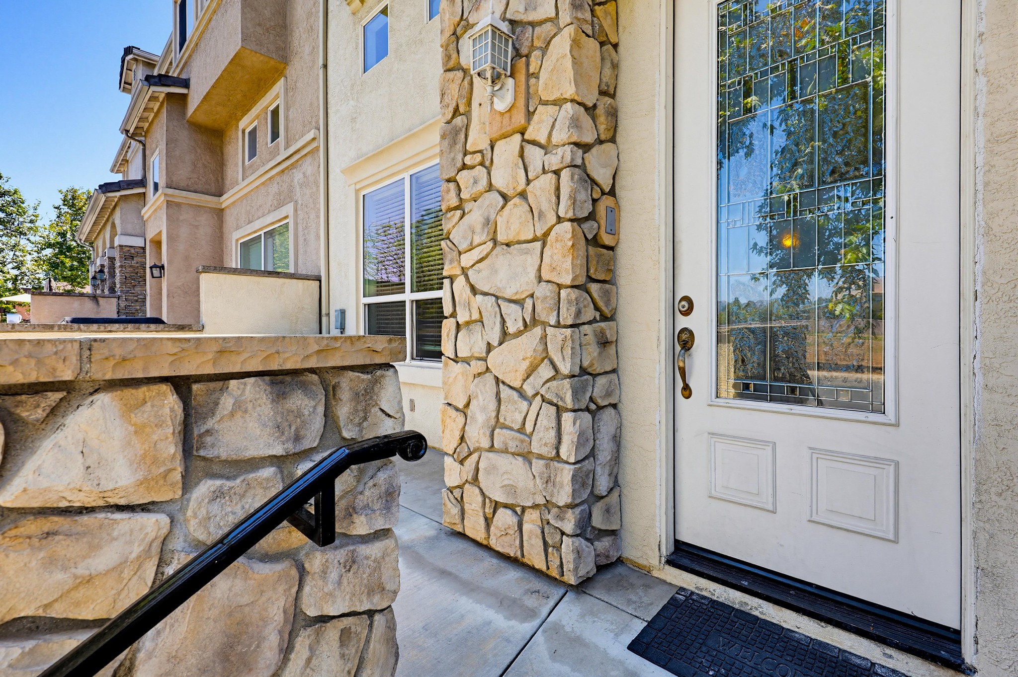 Virtual tour photo 9 of 58 for 341 Kentucky Ave
