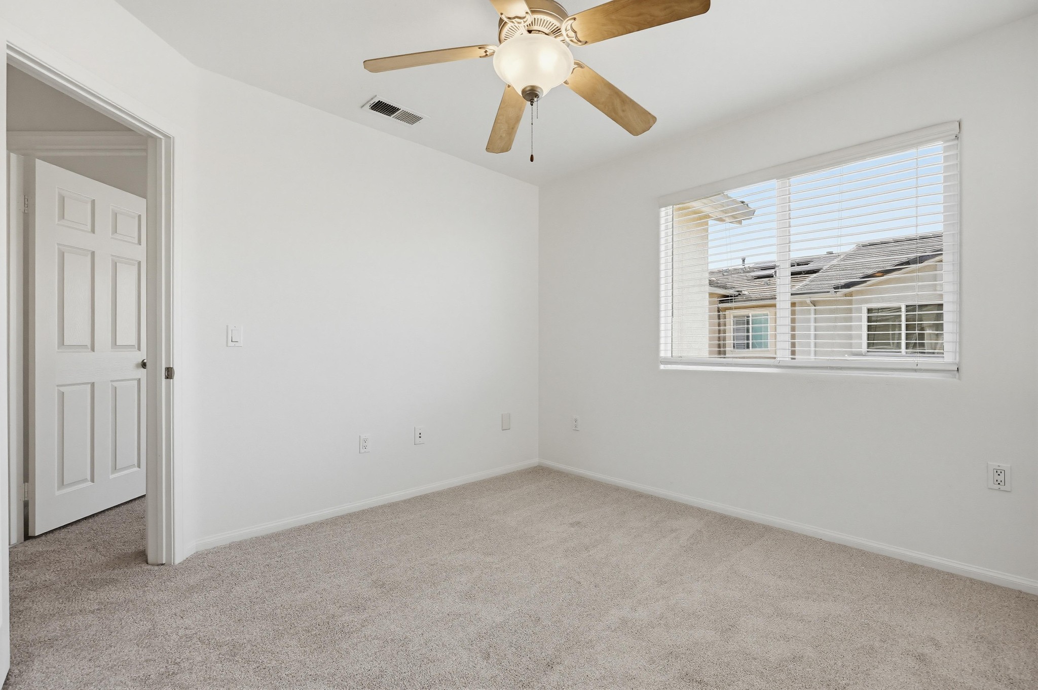 Virtual tour photo 52 of 58 for 341 Kentucky Ave