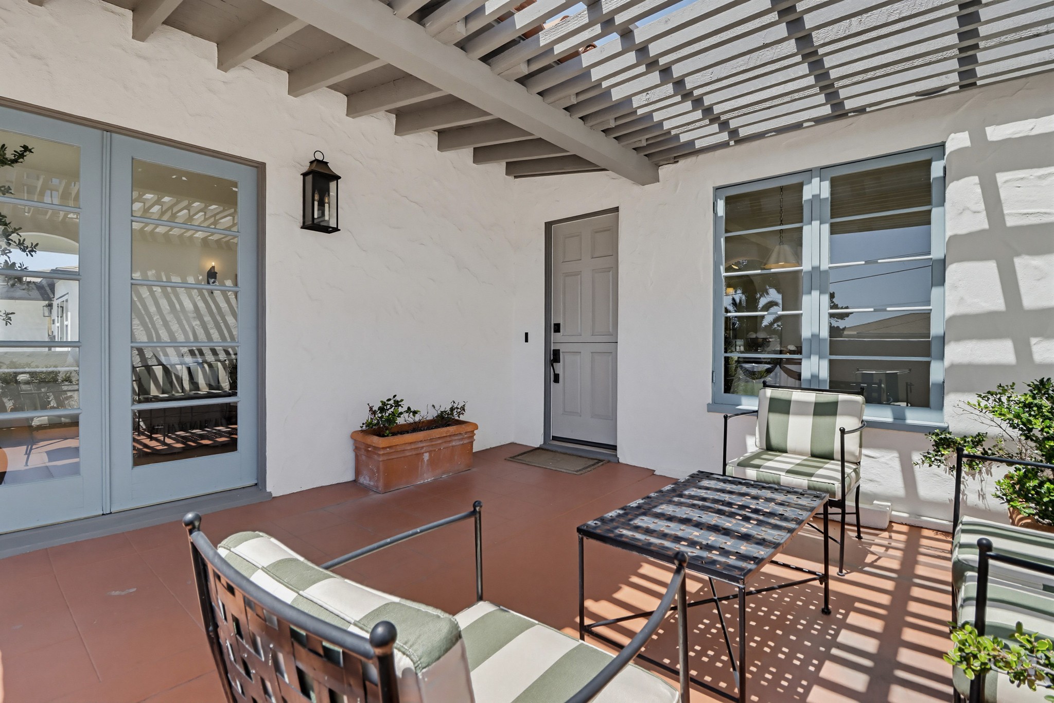 Virtual tour photo 9 of 72 for 3412 Russell St