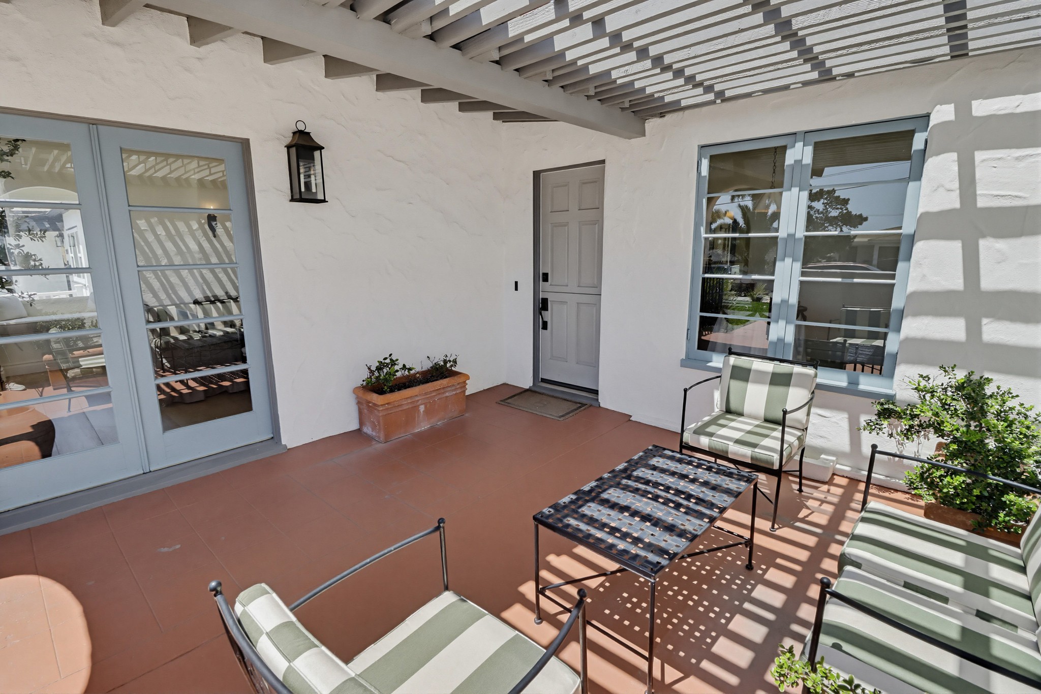 Virtual tour photo 10 of 72 for 3412 Russell St
