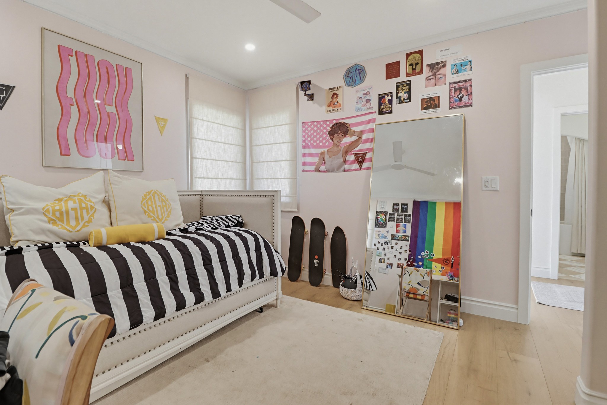 Virtual tour photo 36 of 72 for 3412 Russell St