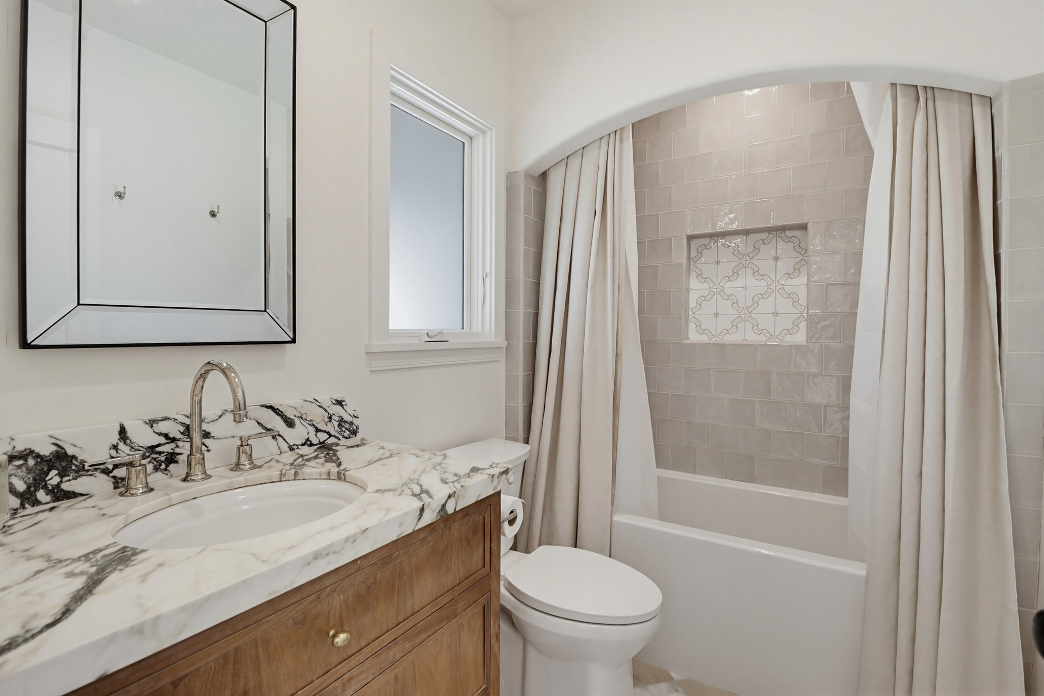 Virtual tour photo 38 of 72 for 3412 Russell St