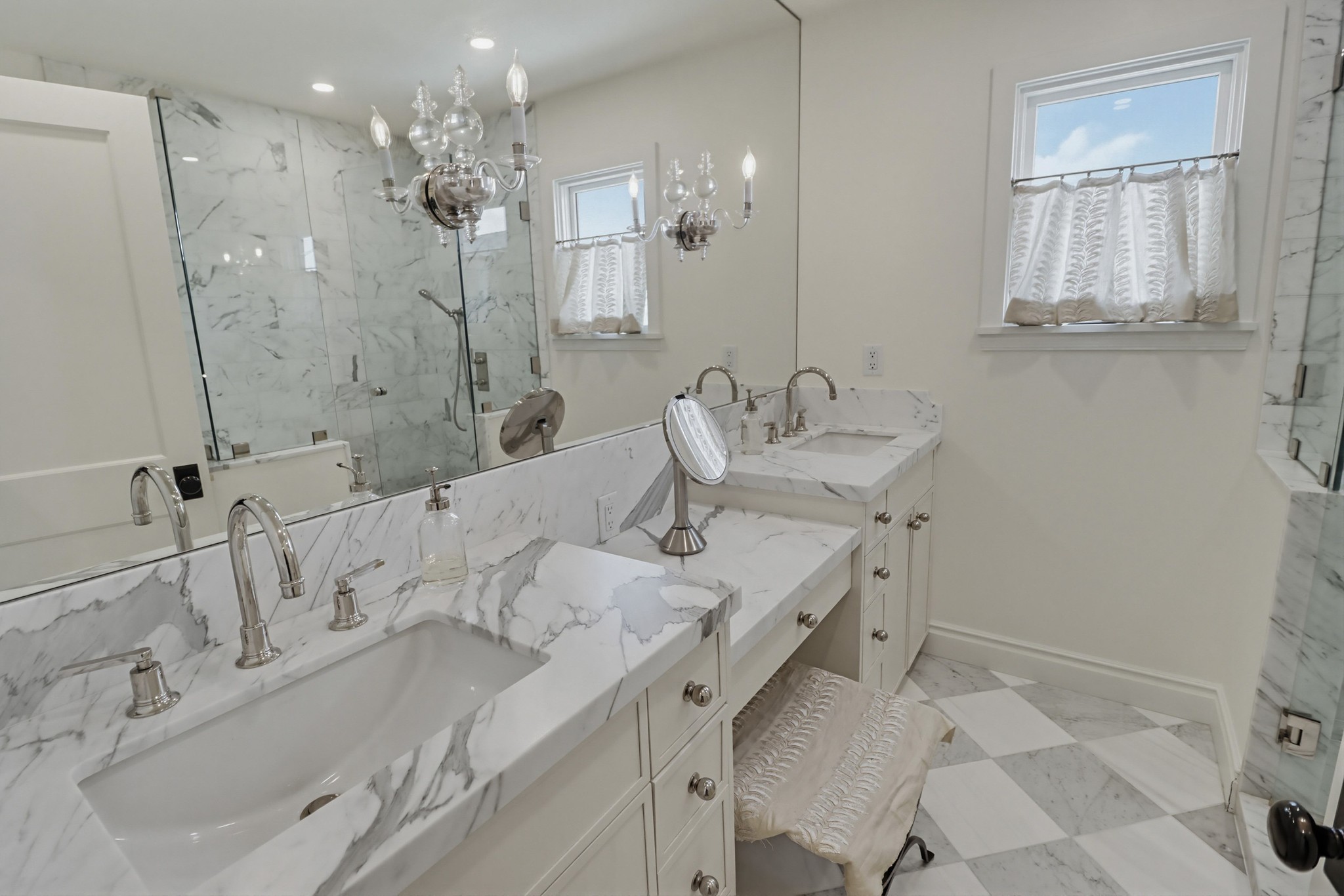 Virtual tour photo 57 of 72 for 3412 Russell St