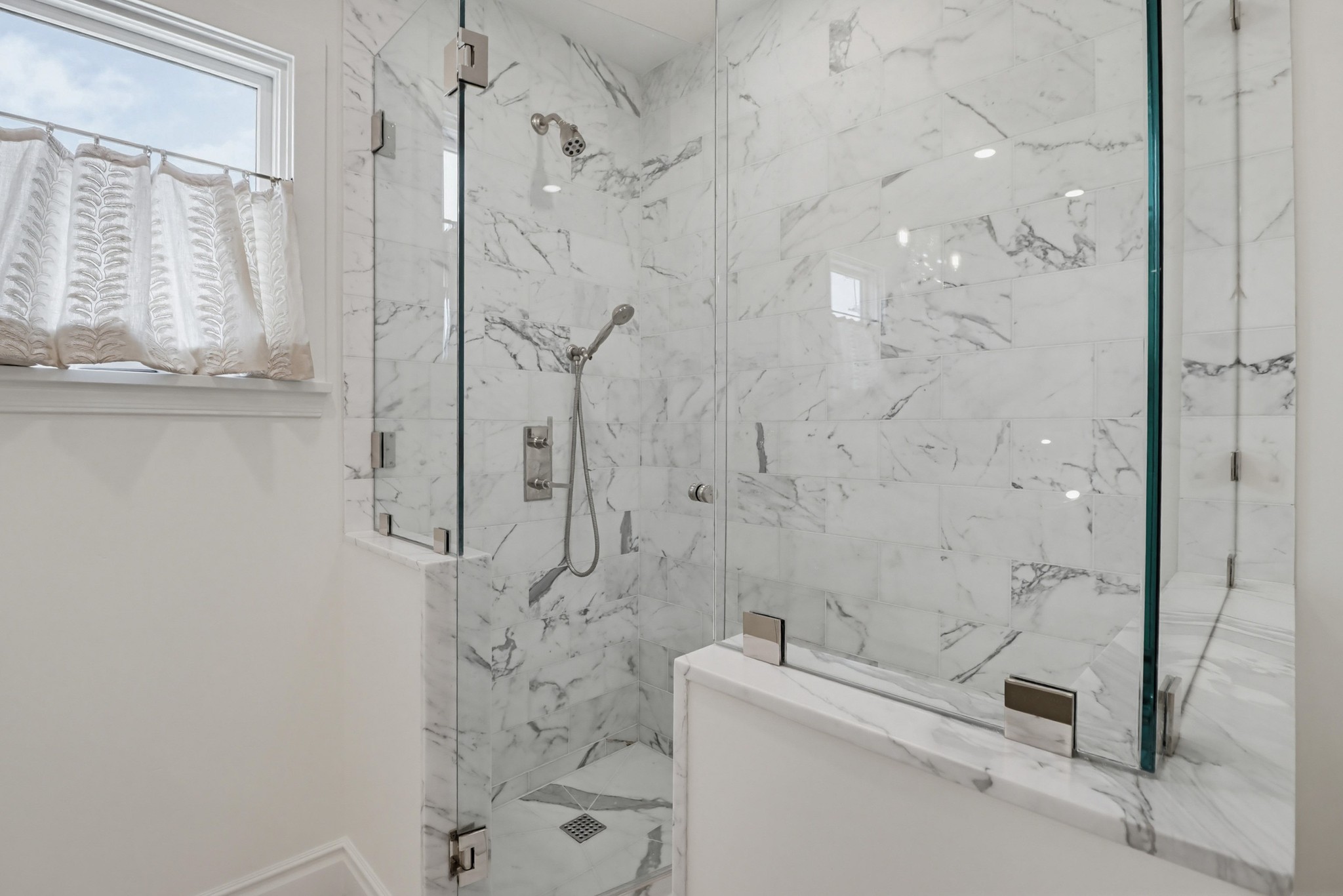 Virtual tour photo 58 of 72 for 3412 Russell St
