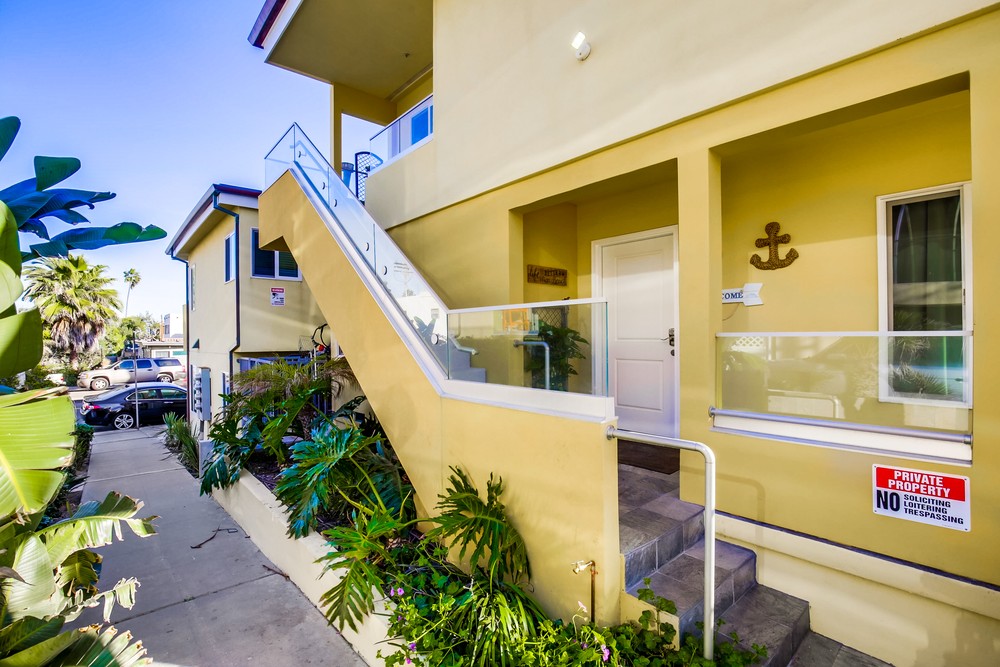 Virtual tour photo 6 of 57 for 3414 Mission Blvd;  Unit 12