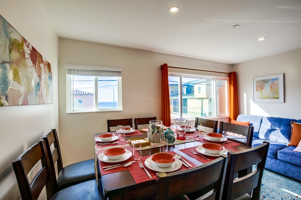 Virtual tour photo 16 of 57 for 3414 Mission Blvd;  Unit 12