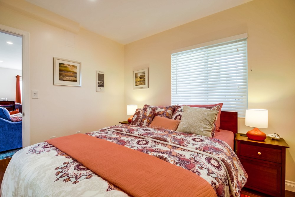 Virtual tour photo 32 of 57 for 3414 Mission Blvd;  Unit 12