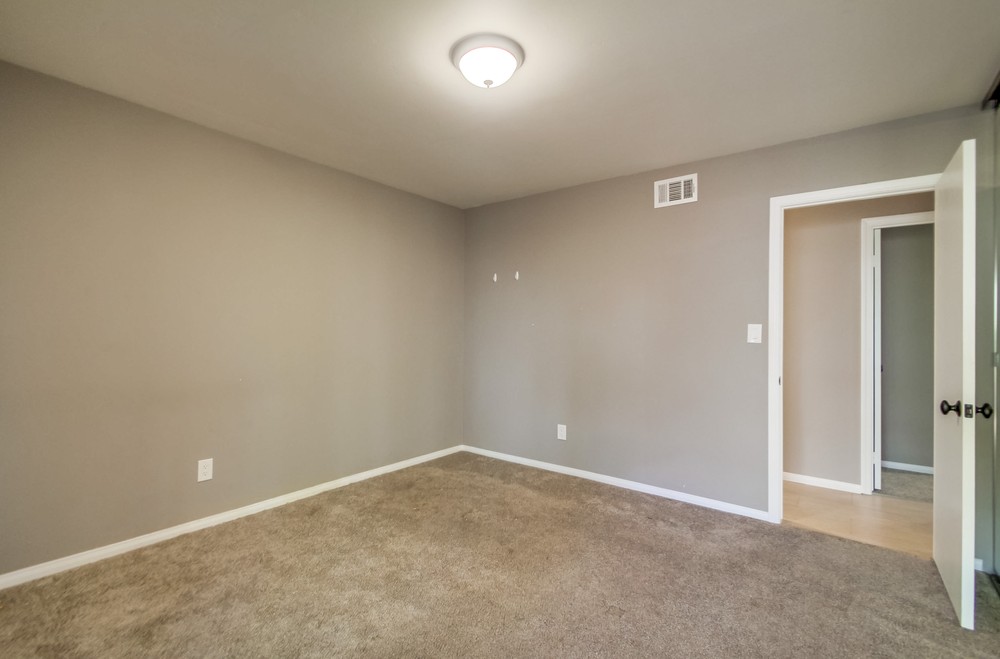 Virtual tour photo 39 of 60 for 3415 Conrad Ave