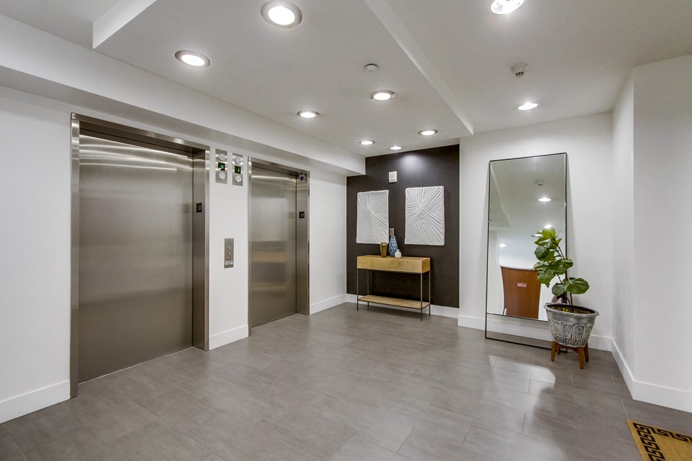 Virtual tour photo 4 of 55 for 3415 Sixth Ave #9