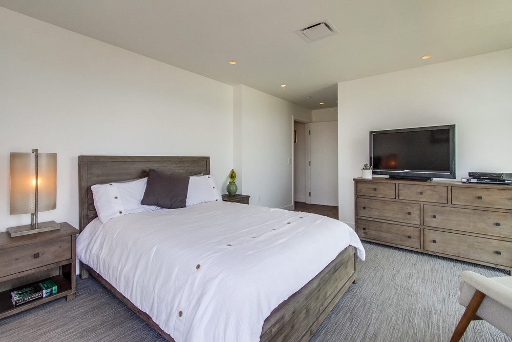 Virtual tour photo 33 of 55 for 3415 Sixth Ave #9