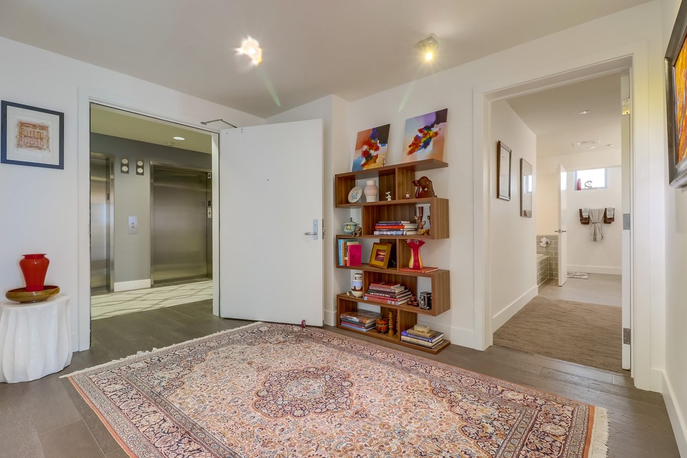 Virtual tour photo 36 of 64 for Park One