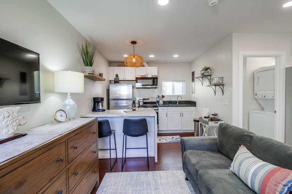 Virtual tour photo 16 of 53 for 3420 Monroe Ave