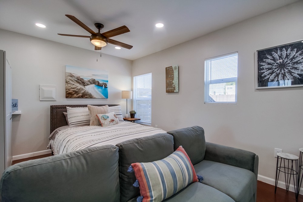 Virtual tour photo 25 of 53 for 3420 Monroe Ave