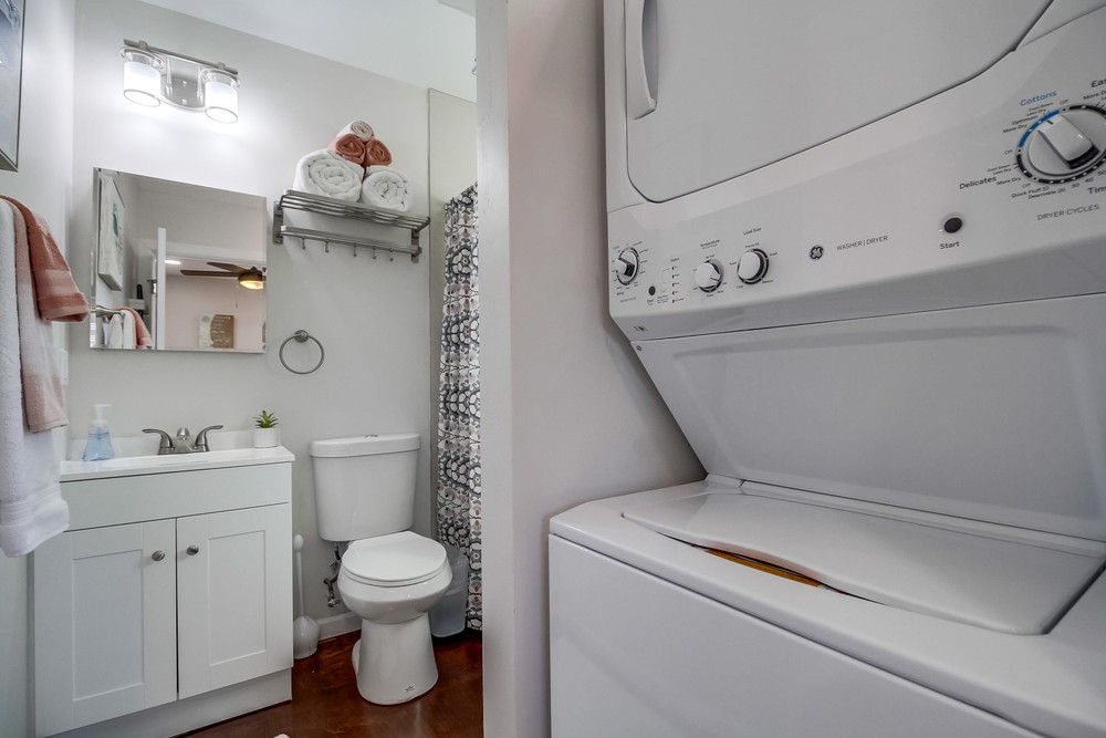 Virtual tour photo 26 of 53 for 3420 Monroe Ave