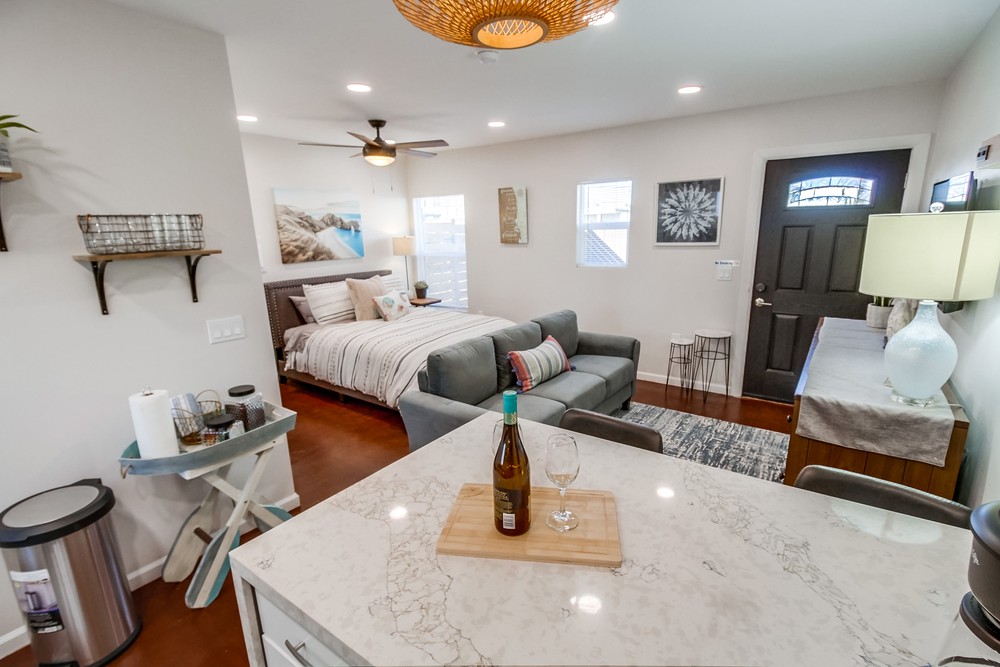 Virtual tour photo 40 of 53 for 3420 Monroe Ave