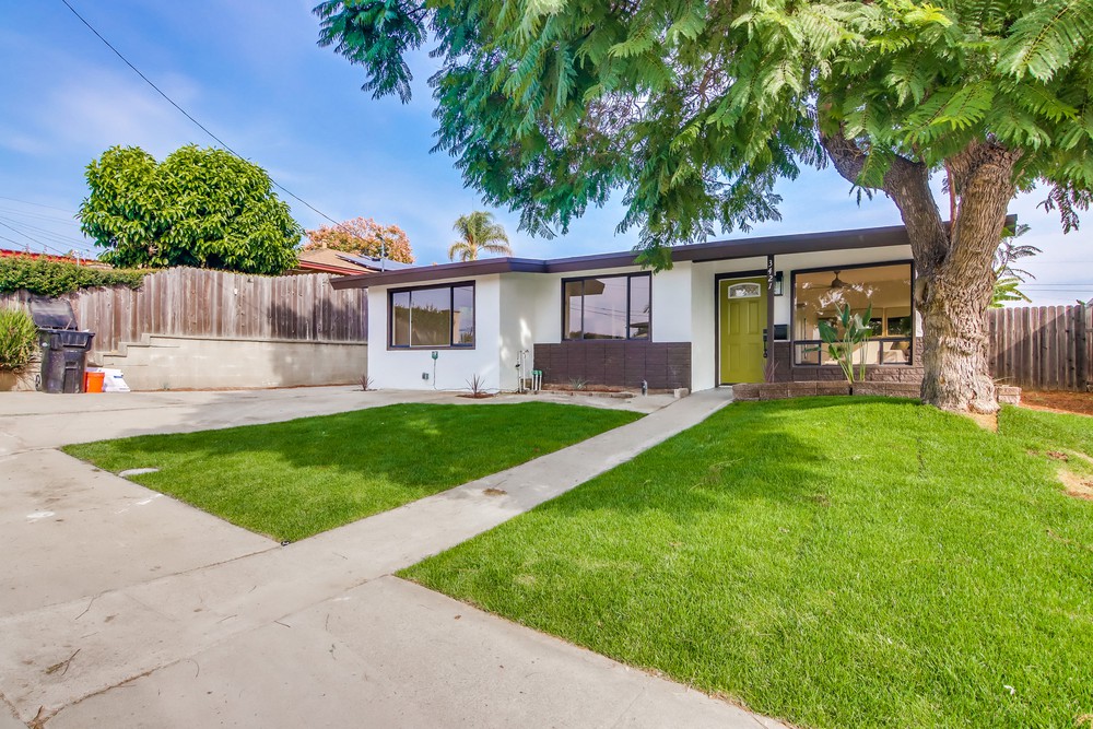 Virtual tour photo 1 of 42 for 3421 60th St