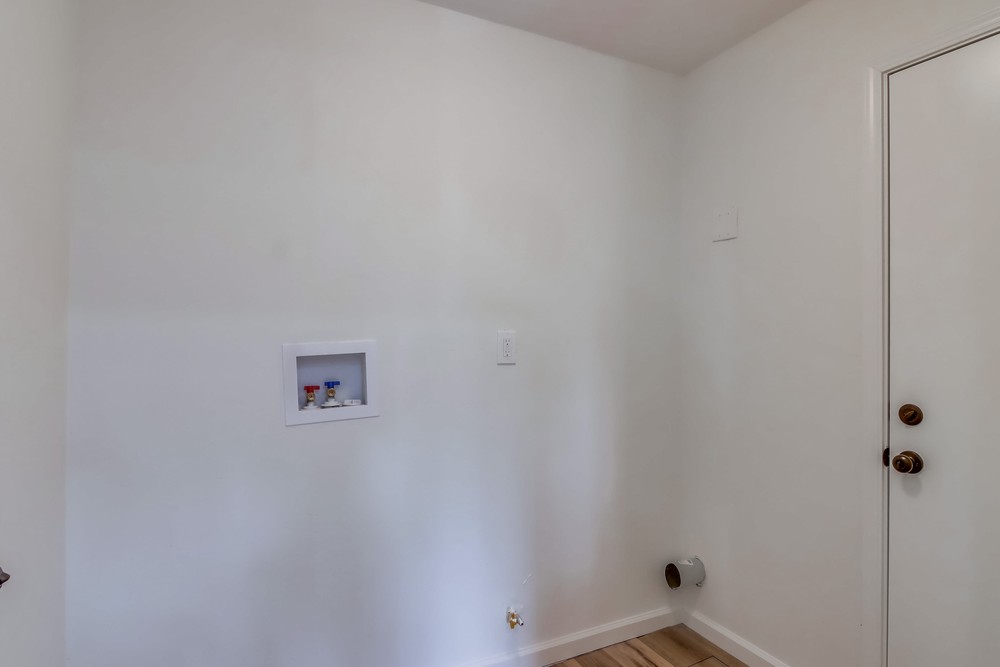 Virtual tour photo 19 of 42 for 3421 60th St