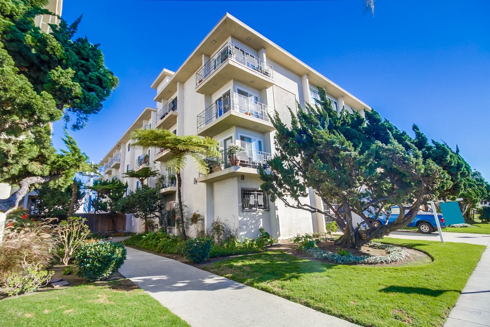 Virtual tour photo 5 of 54 for 3421 Park Blvd