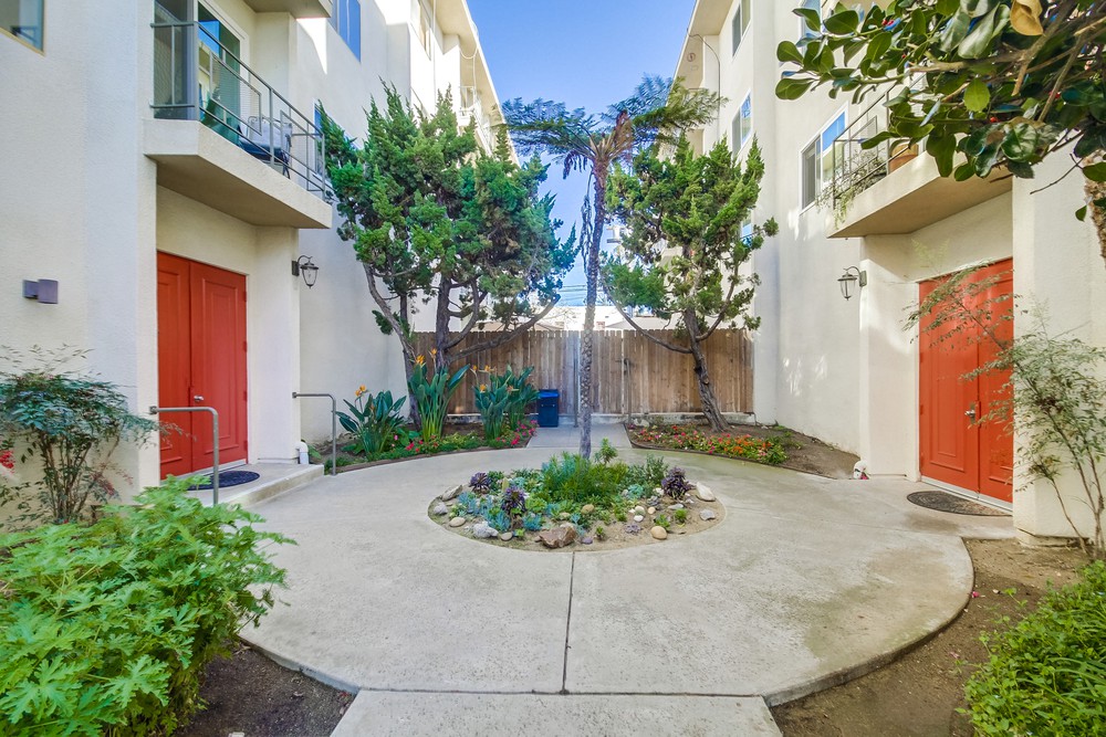 Virtual tour photo 8 of 54 for 3421 Park Blvd
