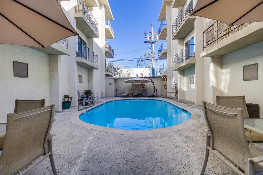 Virtual tour photo 52 of 54 for 3421 Park Blvd