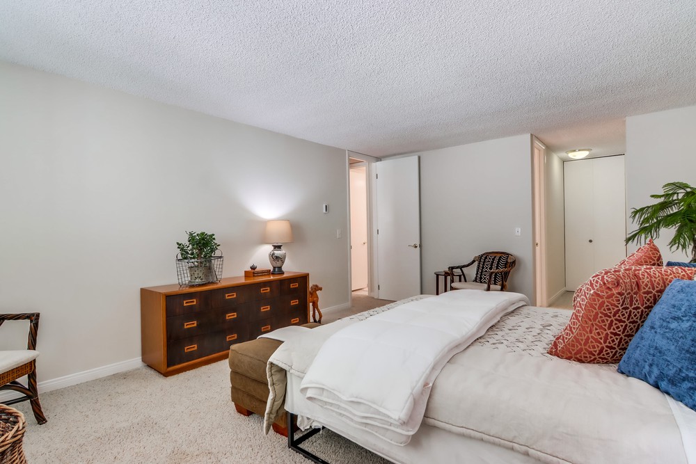 Virtual tour photo 37 of 43 for 3421 Park Blvd