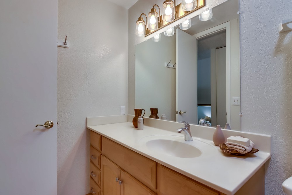 Virtual tour photo 40 of 43 for 3421 Park Blvd