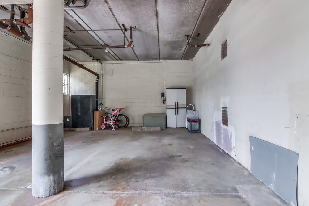 Virtual tour photo 41 of 43 for 3421 Park Blvd