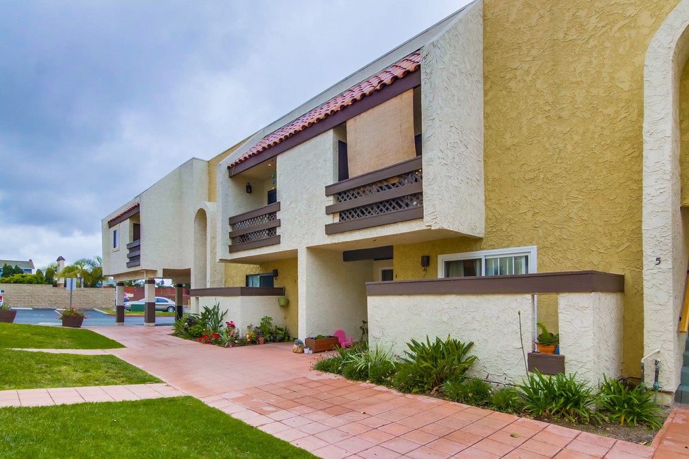 Virtual tour photo 4 of 40 for 3422 Palm Ave UNIT 4