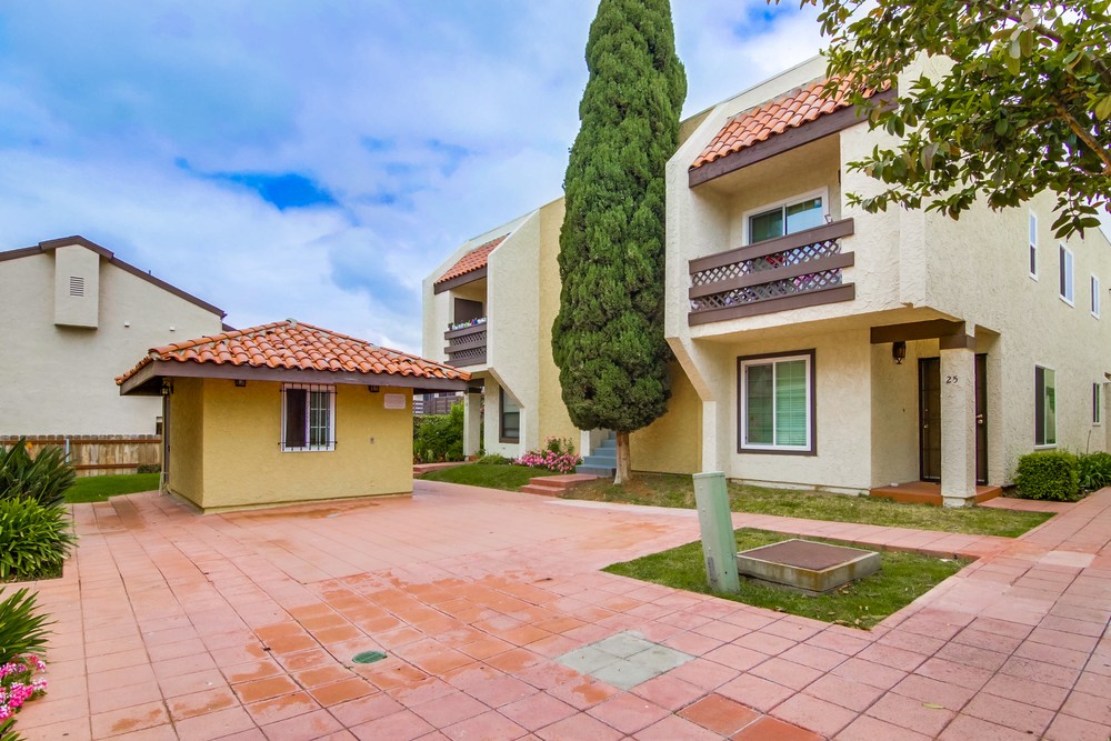 Virtual tour photo 37 of 40 for 3422 Palm Ave UNIT 4