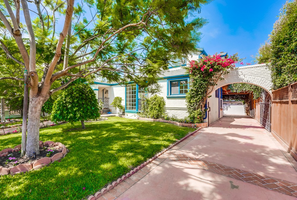 Virtual tour photo 5 of 87 for 3422 Whittier St