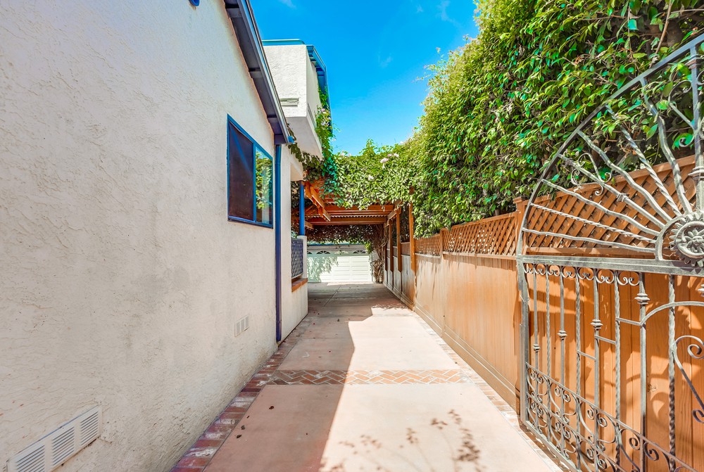 Virtual tour photo 86 of 87 for 3422 Whittier St