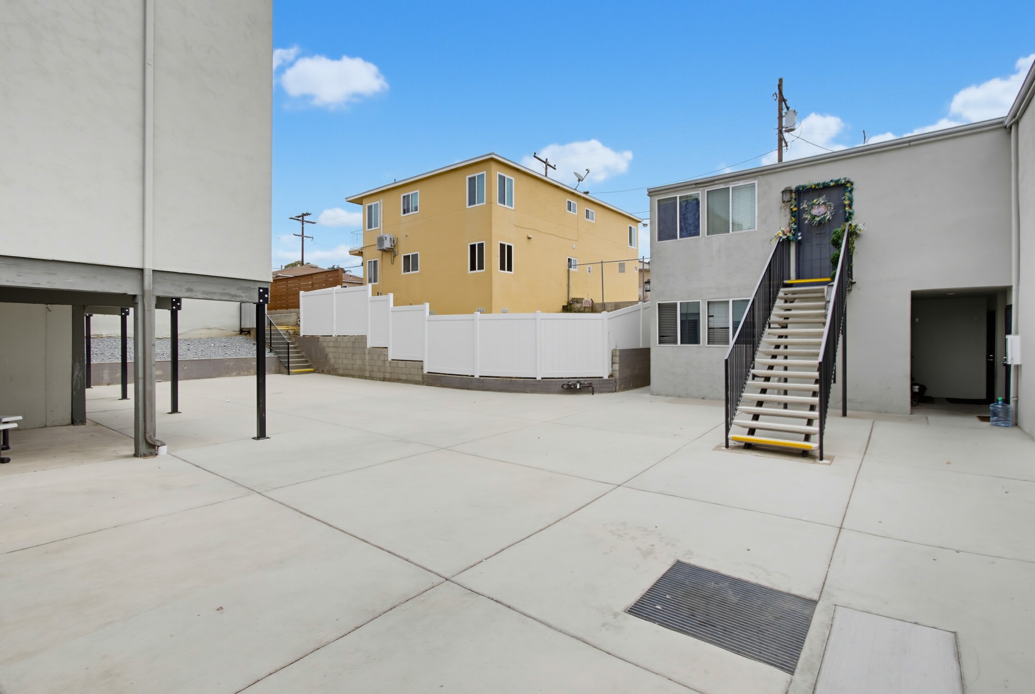 Virtual tour photo 6 of 71 for 3423 Marlborough Ave
