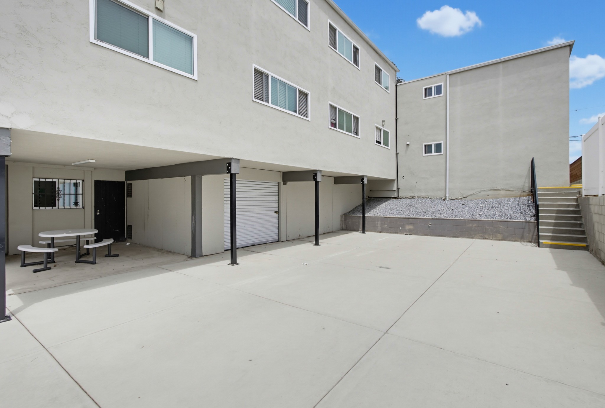 Virtual tour photo 8 of 71 for 3423 Marlborough Ave