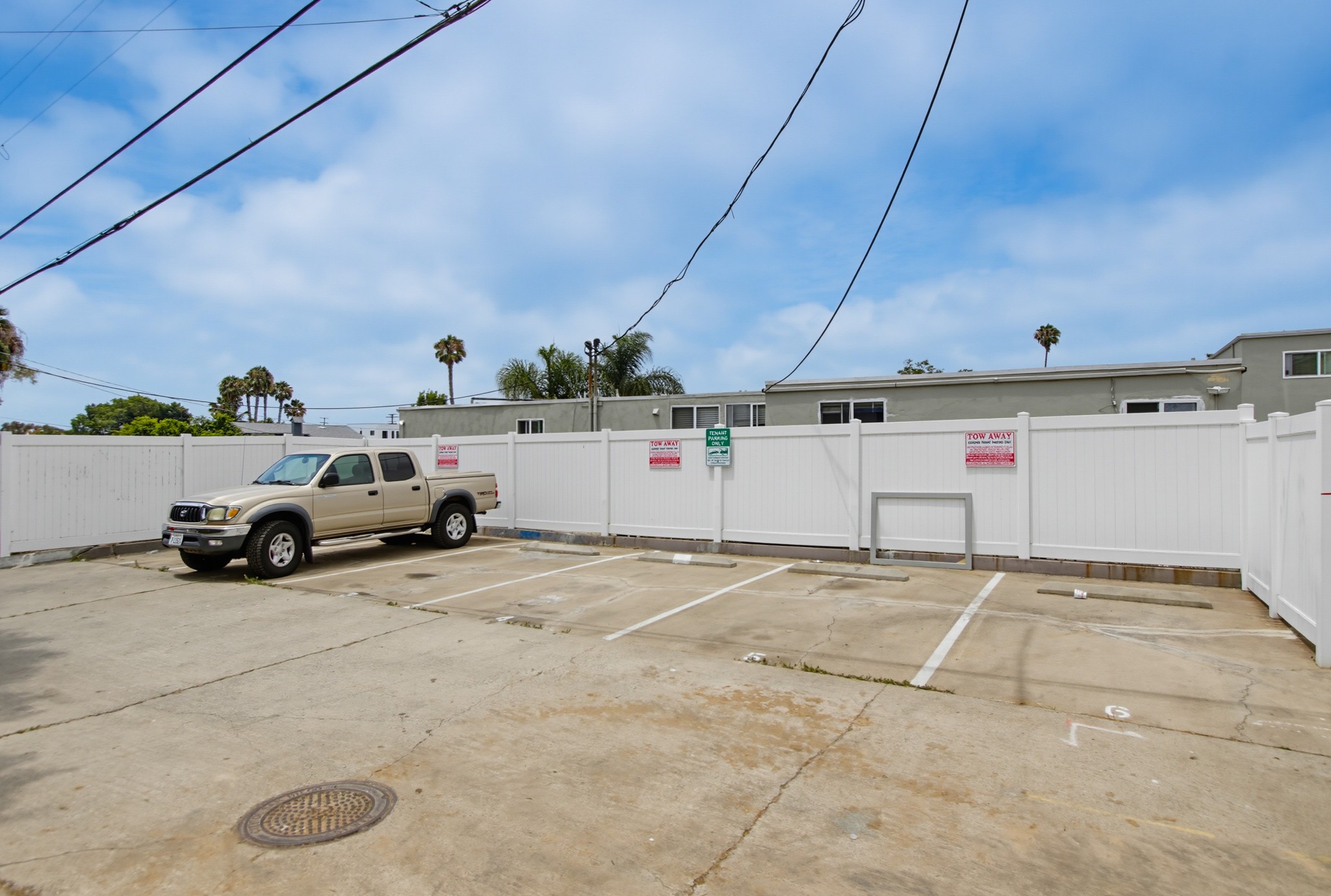 Virtual tour photo 32 of 71 for 3423 Marlborough Ave