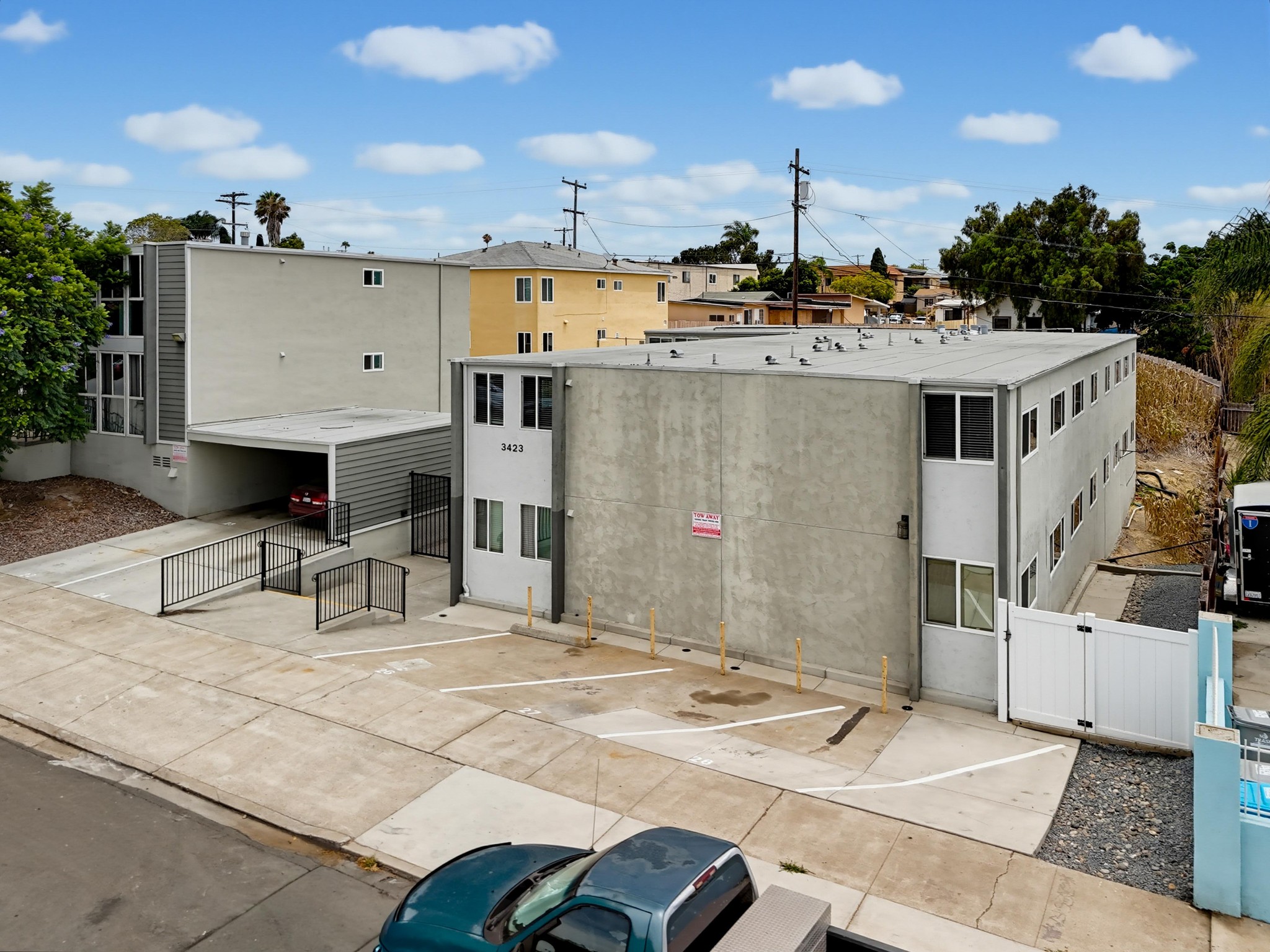 Virtual tour photo 39 of 71 for 3423 Marlborough Ave