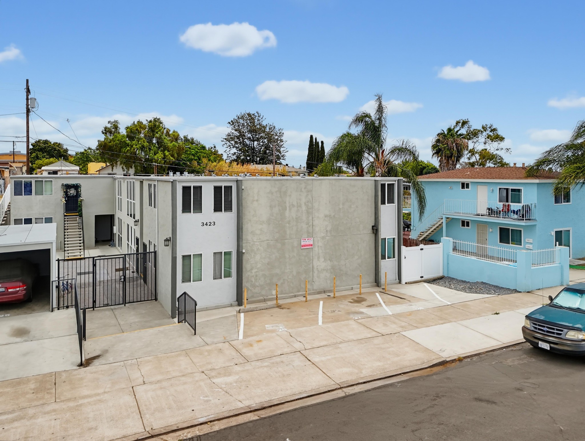 Virtual tour photo 42 of 71 for 3423 Marlborough Ave
